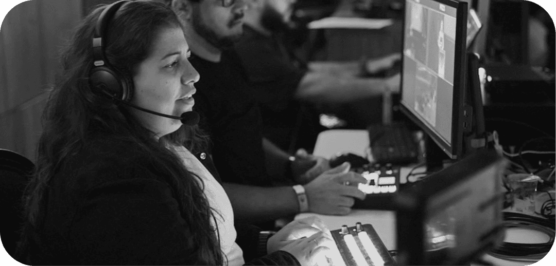 Equipe operando transmissão ao vivo